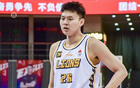吳驍活力四溢，24分鐘3中1得2分8板，含5前場板。