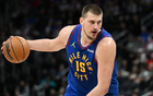 季后賽40分20板5助，NBA歷史僅4人達(dá)此成就，現(xiàn)役僅2人。