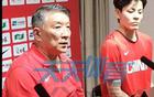 李夢(mèng)謝宮魯鳴，四謝顯真情。亞洲杯遺憾，真情流露。